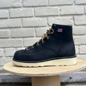 Black Danner Boots - Bull Run, leather lace-up sole ankle boots